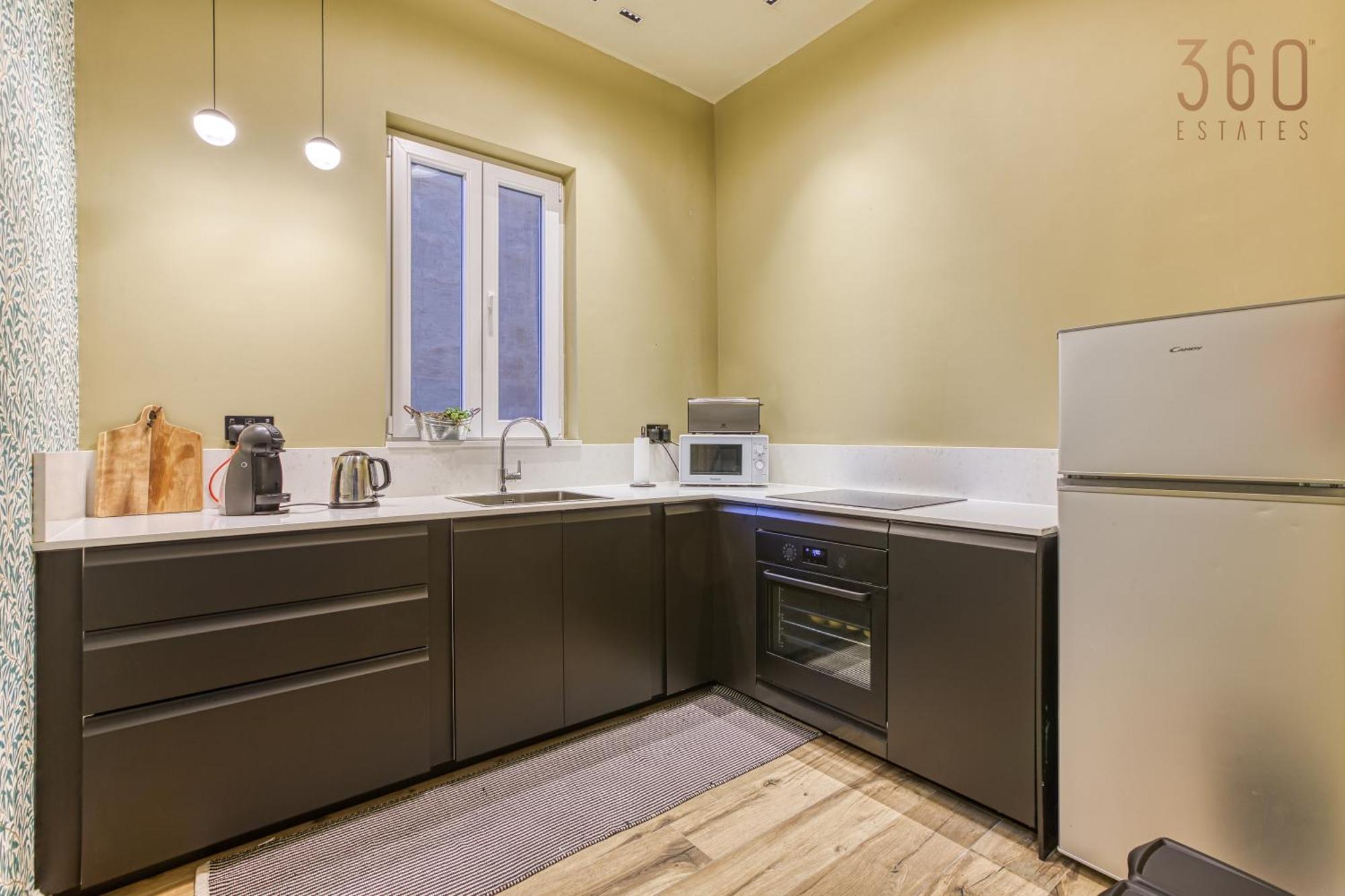 Designer Finish, 2br With Smart Tv & Wifi By 360 Estates Apartment